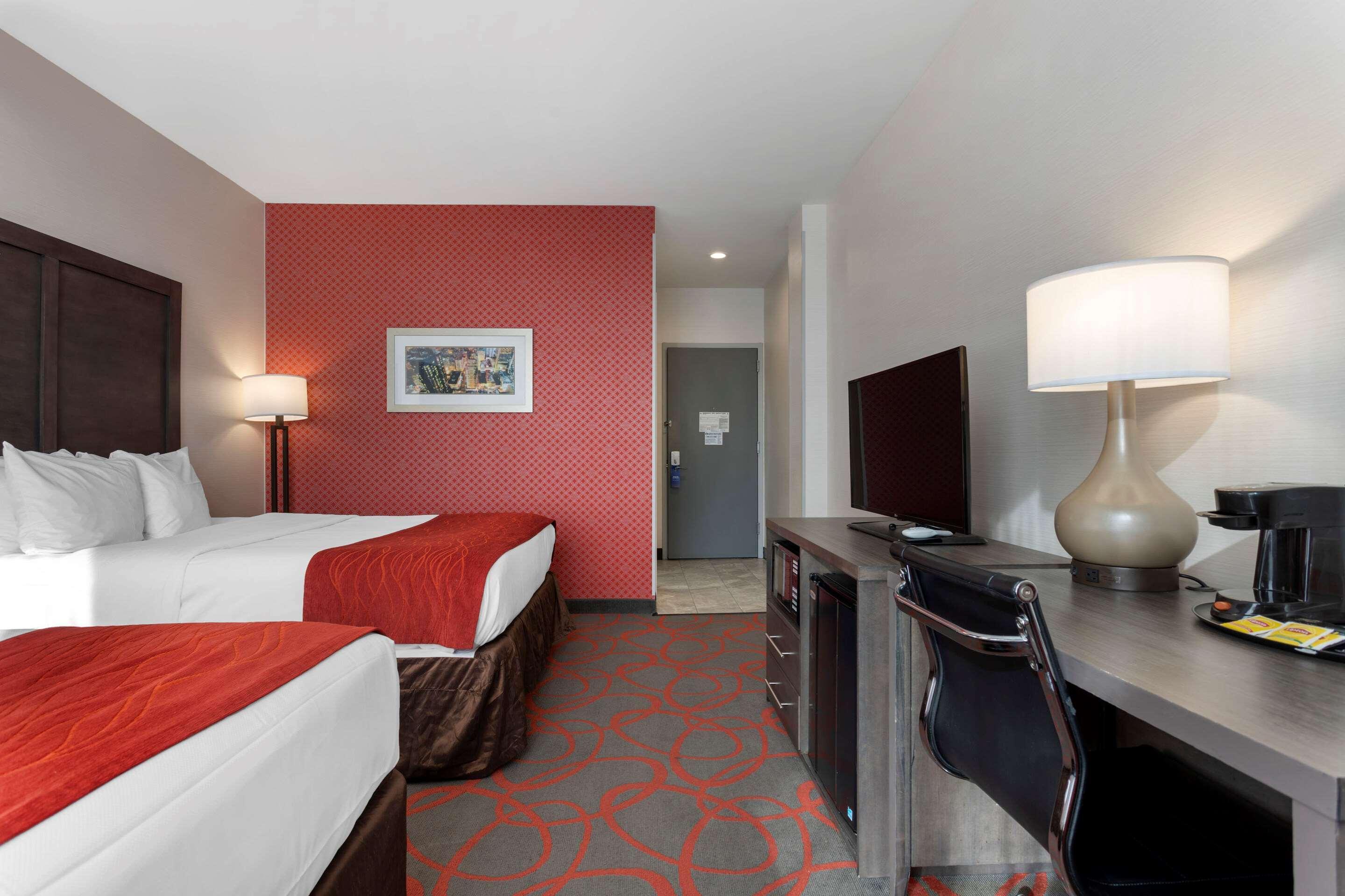 Comfort Inn & Suites Near Stadium New York Dış mekan fotoğraf