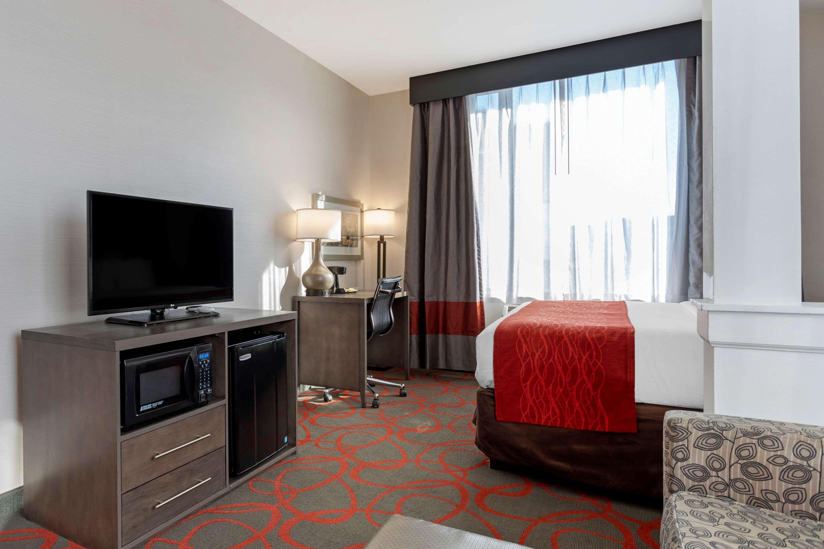 Comfort Inn & Suites Near Stadium New York Dış mekan fotoğraf
