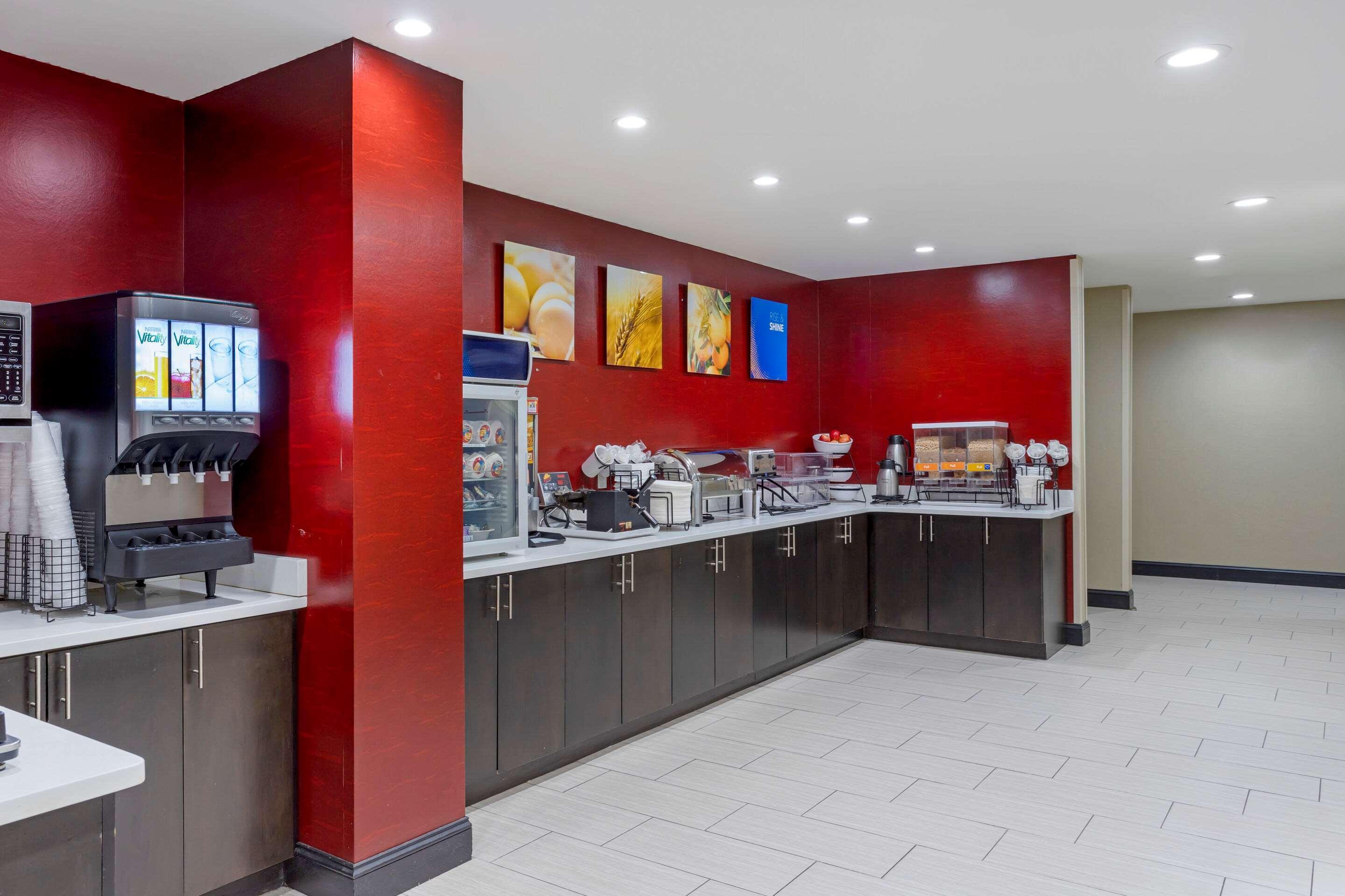 Comfort Inn & Suites Near Stadium New York Dış mekan fotoğraf