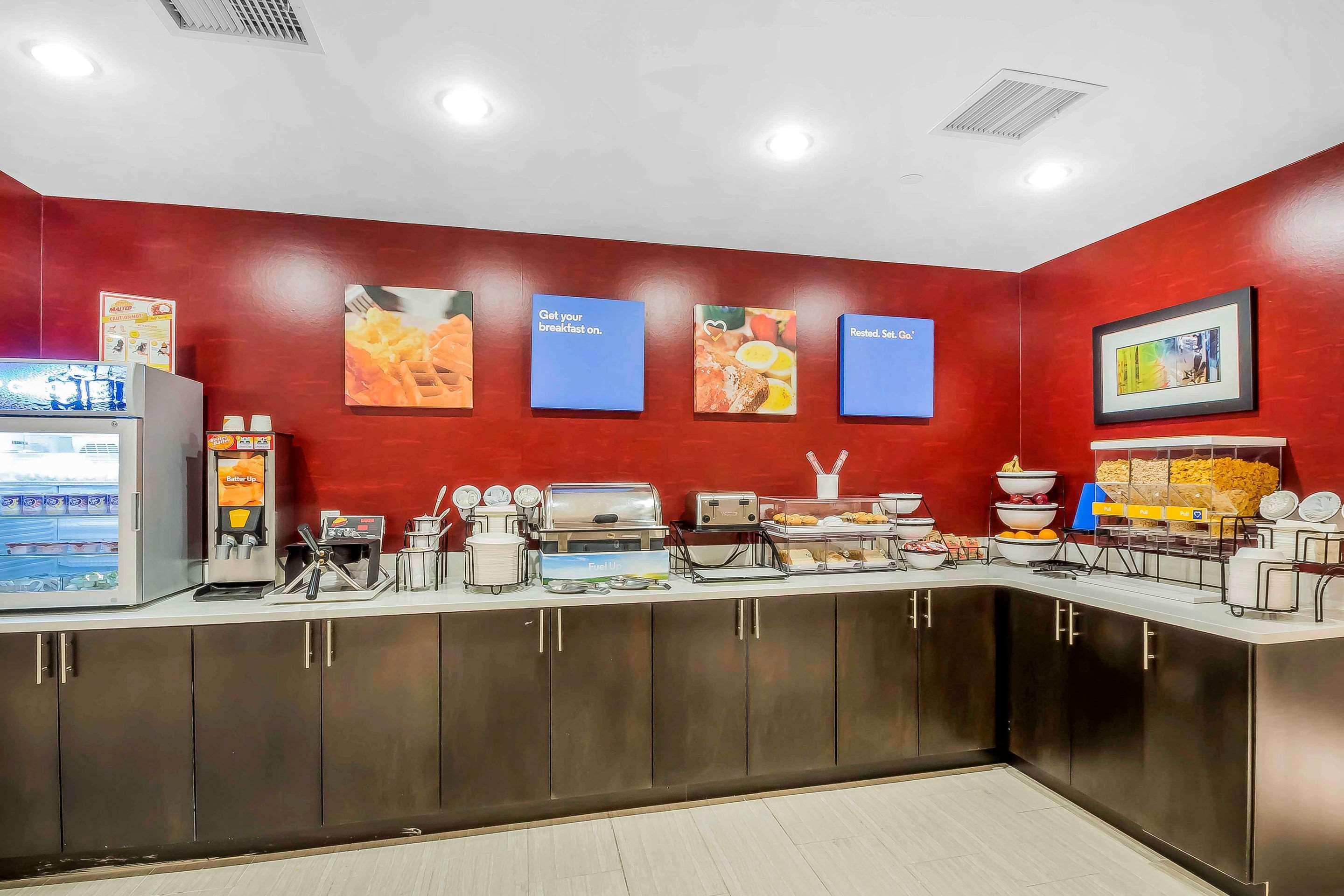 Comfort Inn & Suites Near Stadium New York Dış mekan fotoğraf