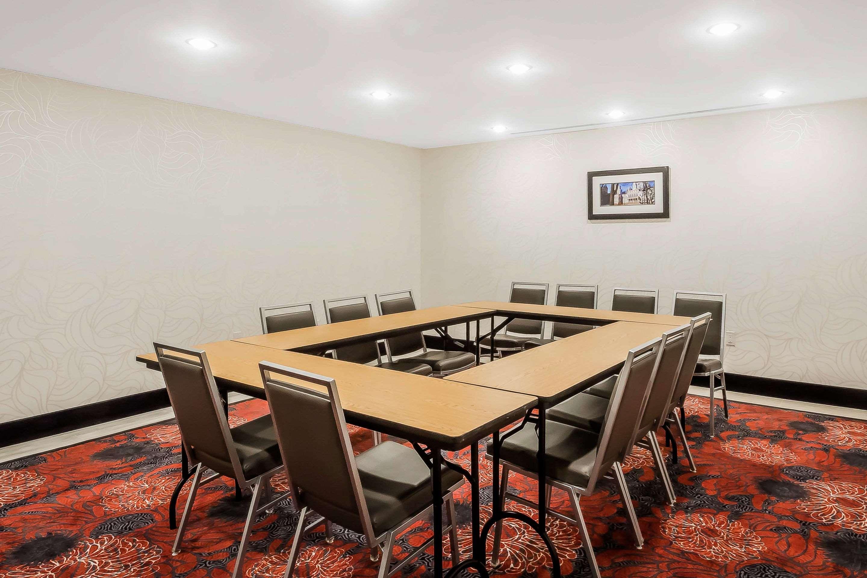 Comfort Inn & Suites Near Stadium New York Dış mekan fotoğraf