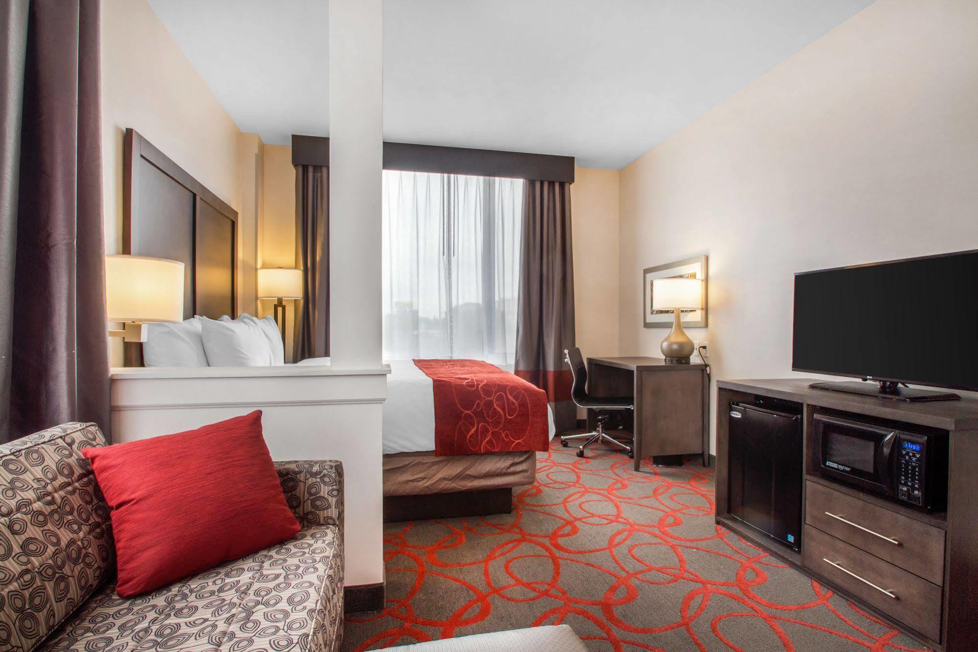 Comfort Inn & Suites Near Stadium New York Dış mekan fotoğraf